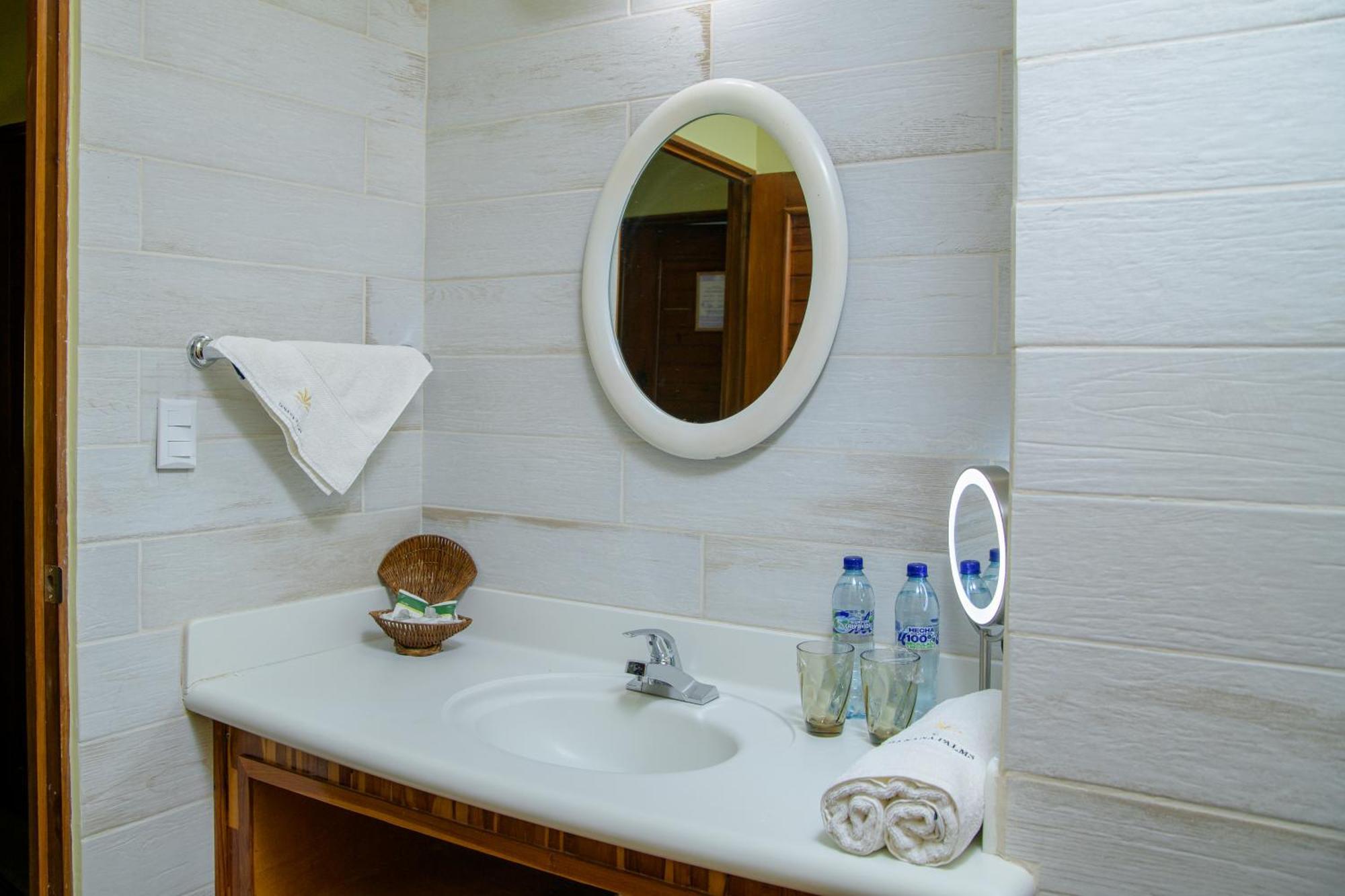 Banana Palms Hotel Рио-Дульсе Экстерьер фото