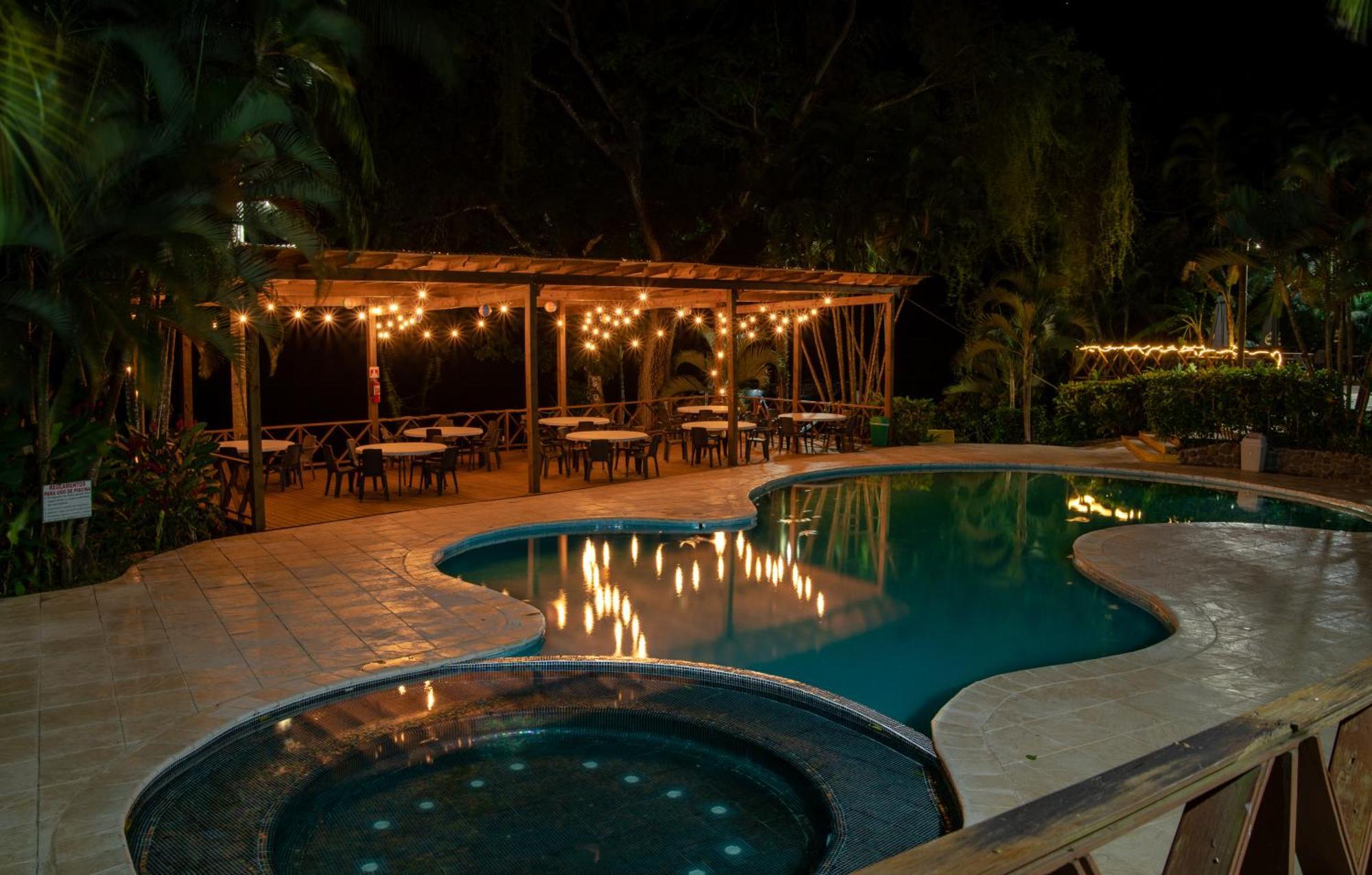 Banana Palms Hotel Рио-Дульсе Экстерьер фото