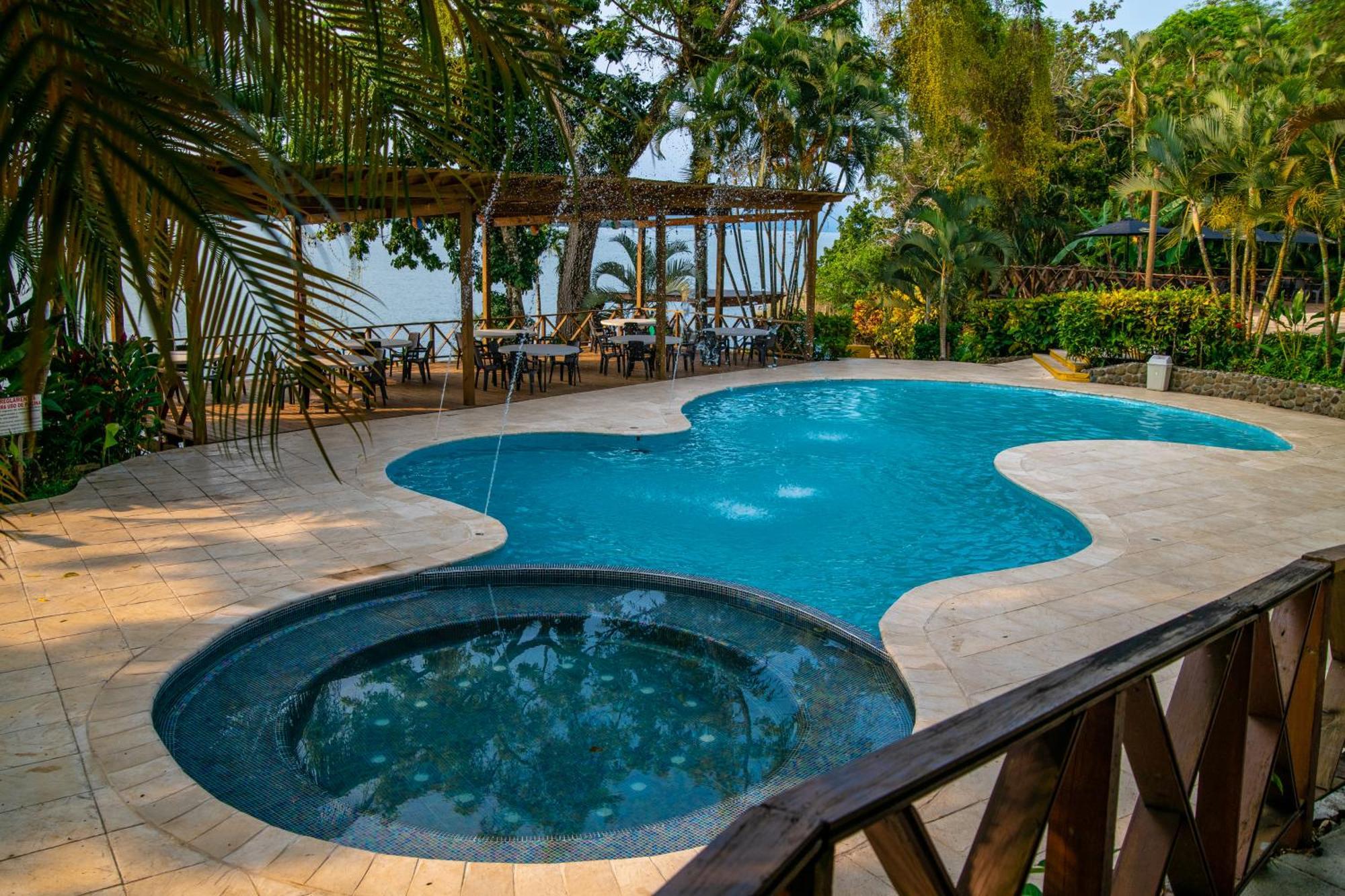 Banana Palms Hotel Рио-Дульсе Экстерьер фото